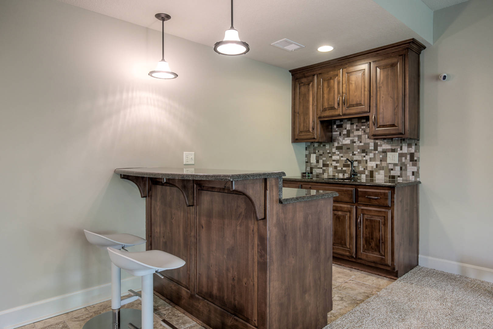 1836 NE Parks Summit Blvd Lees Summit, MO 64064