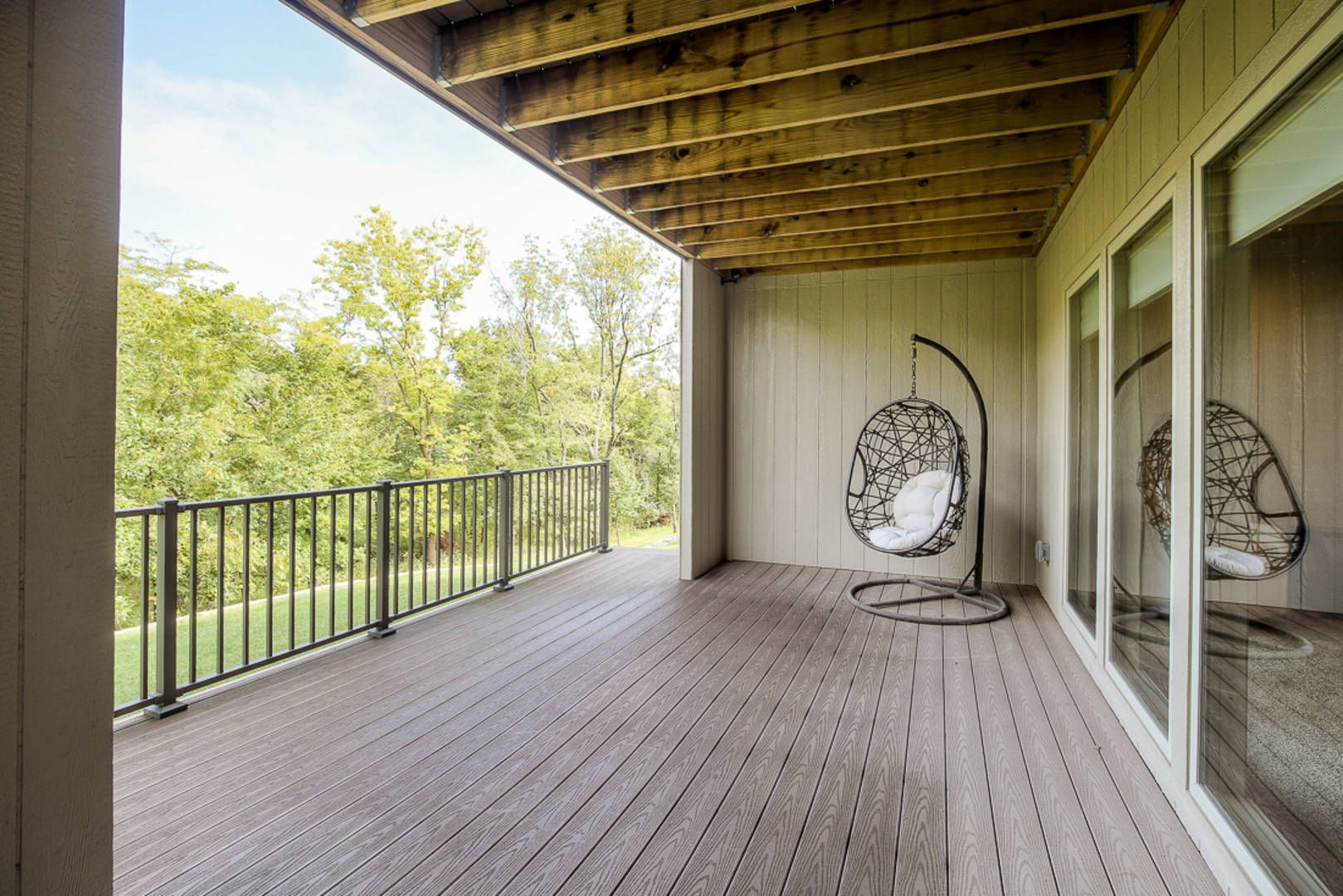 1836 NE Parks Summit Blvd Lees Summit, MO 64064