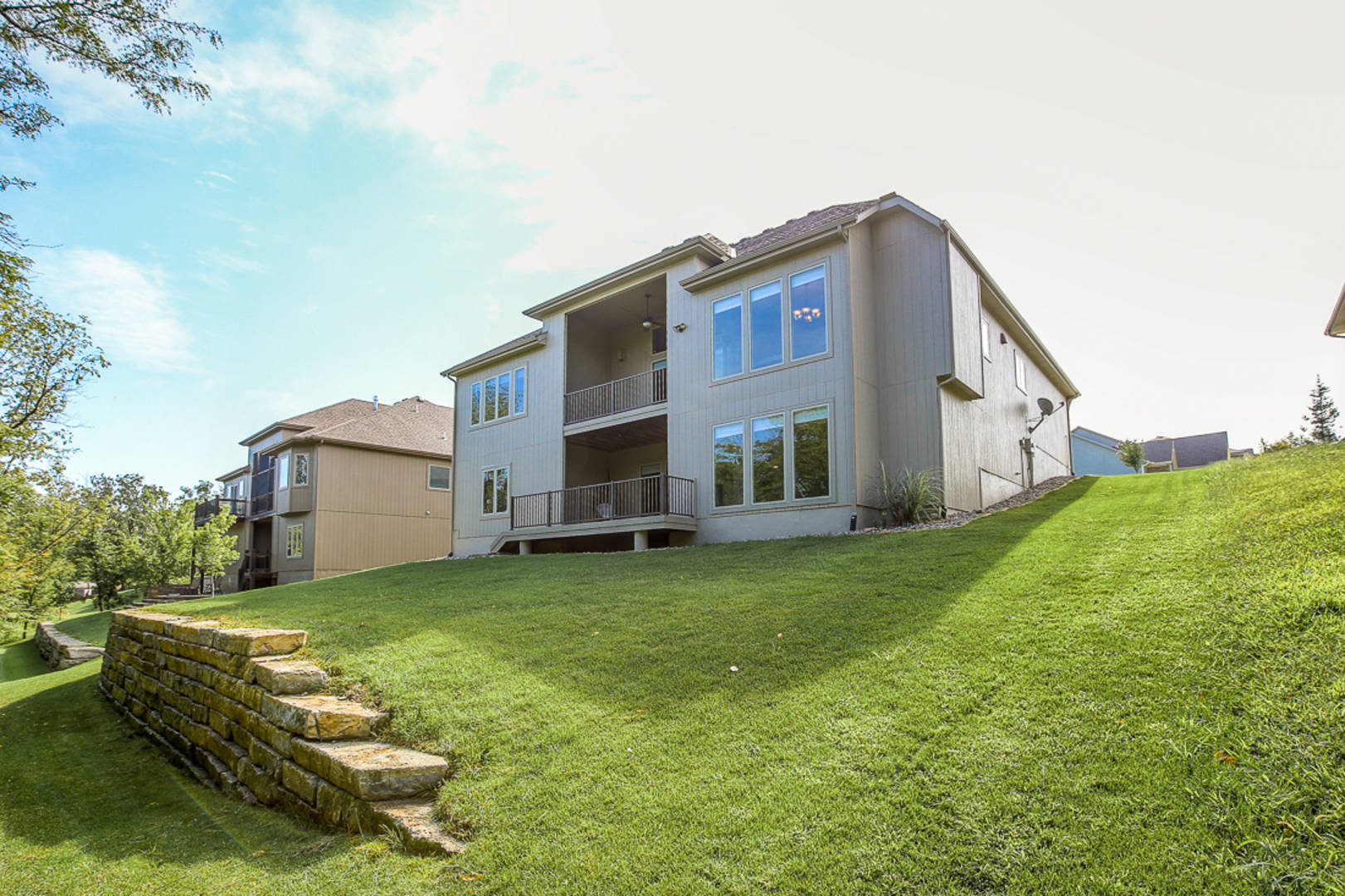 1836 NE Parks Summit Blvd Lees Summit, MO 64064