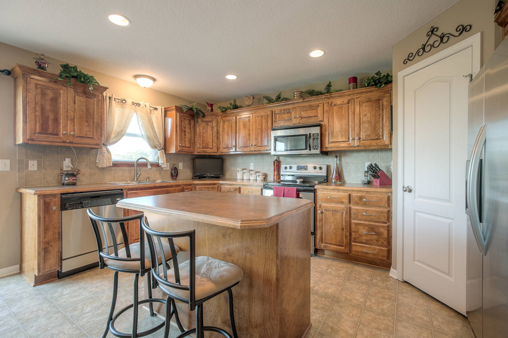 19605 East 6th Terrace North Independence, MO 64056