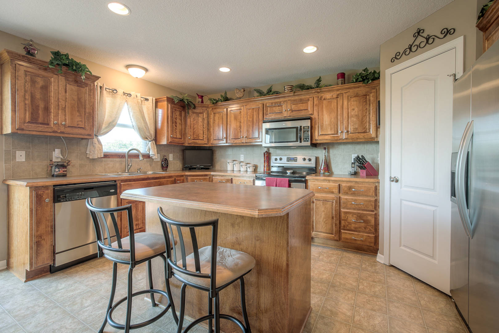19605 East 6th Terrace North Independence, MO 64056