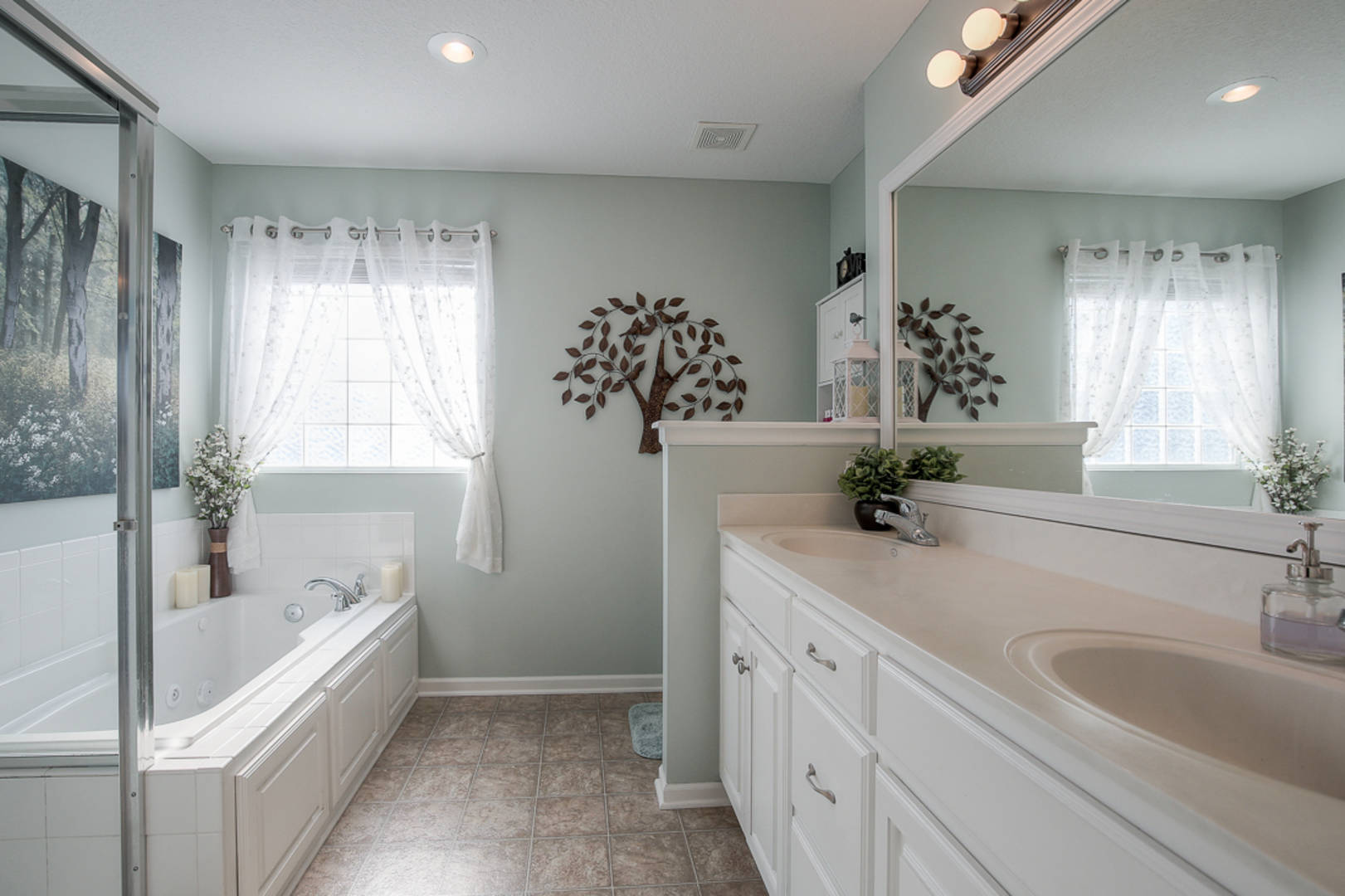 19605 East 6th Terrace North Independence, MO 64056