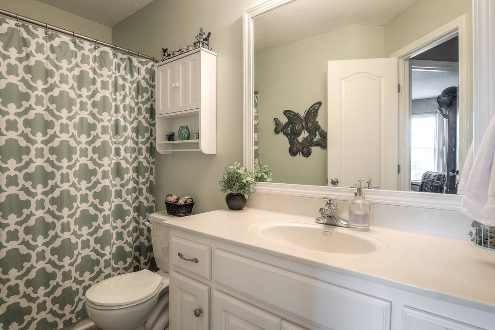 19605 East 6th Terrace North Independence, MO 64056