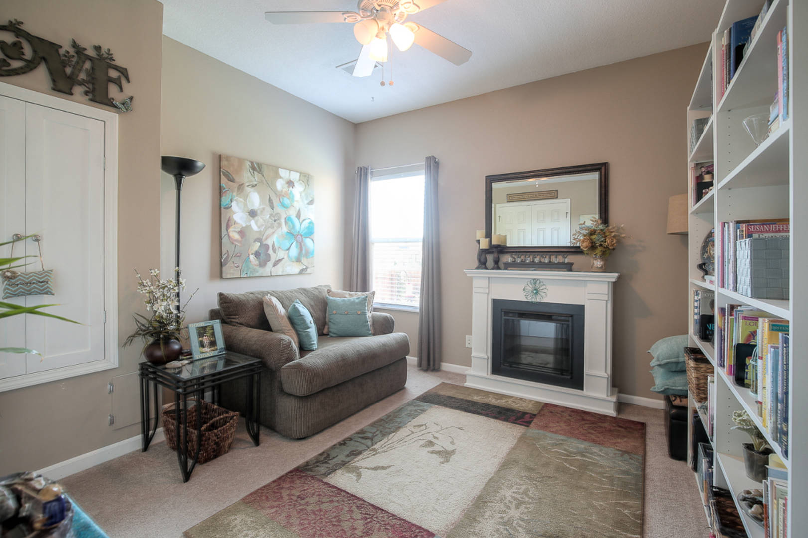 19605 East 6th Terrace North Independence, MO 64056