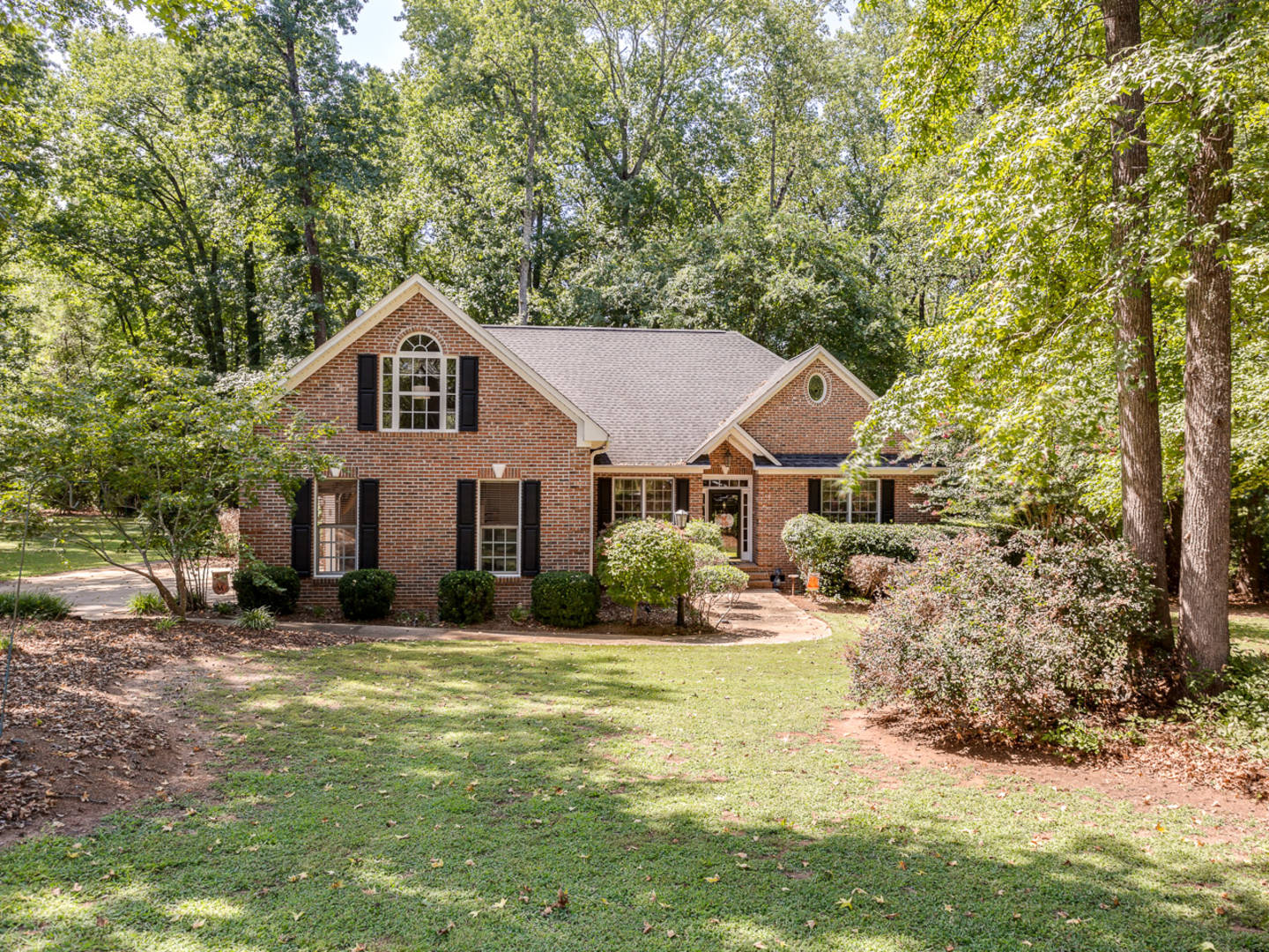 Brivity 206 Hunters Pointe Drive Spartanburg, SC 29303 Virtual Tour