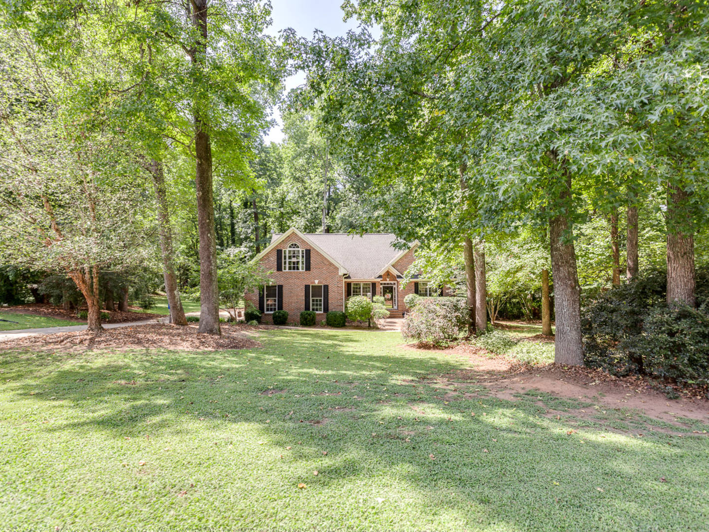 Brivity 206 Hunters Pointe Drive Spartanburg, SC 29303 Virtual Tour