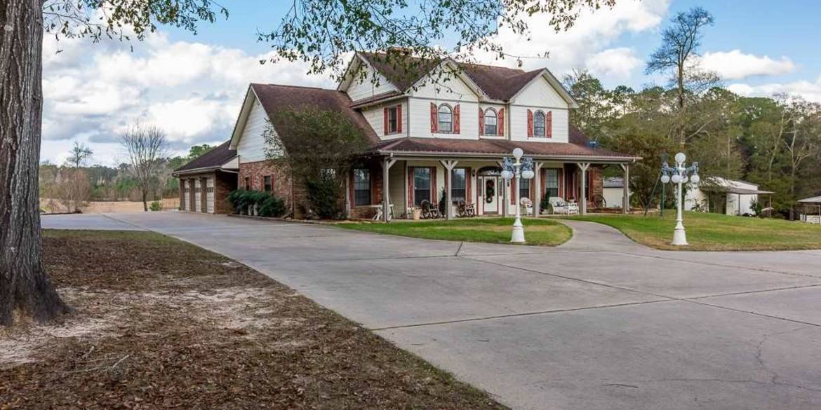 Brivity 4328 US Highway 190W Jasper, TX 75951