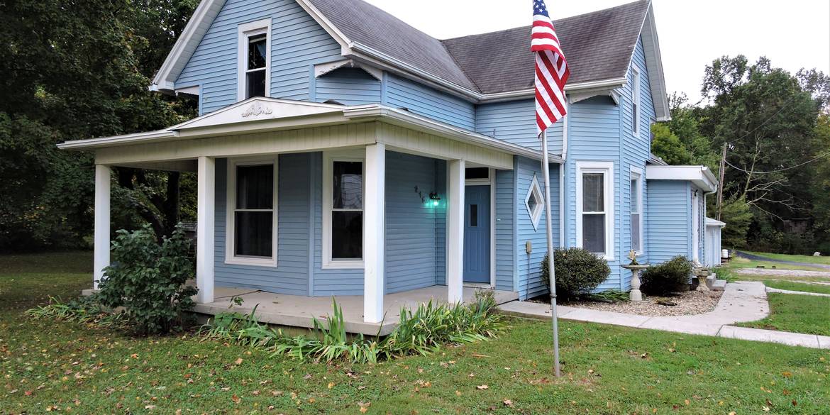 Brivity 215 E Walnut Elberfeld, IN 47613