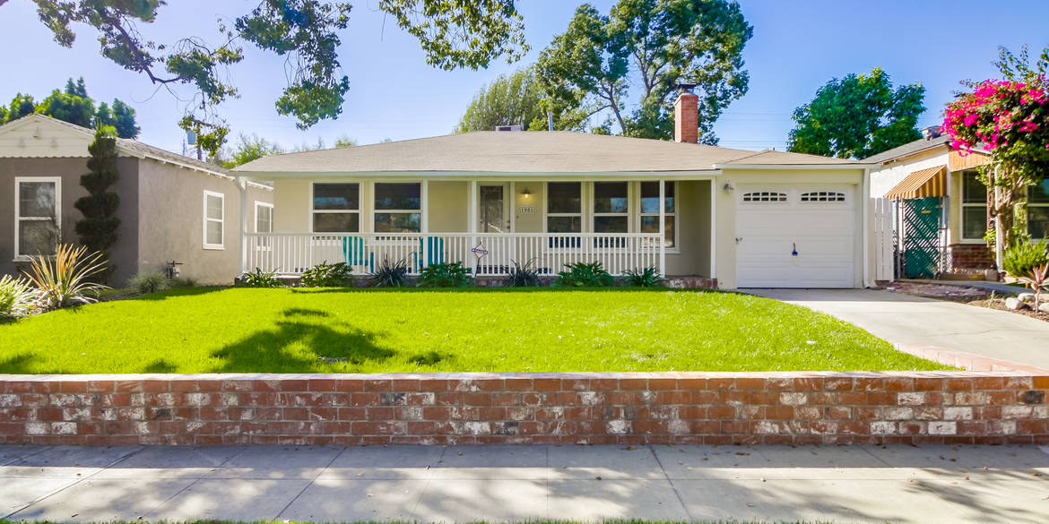 Brivity 1901 N ROSE STREET Burbank, CA 91505