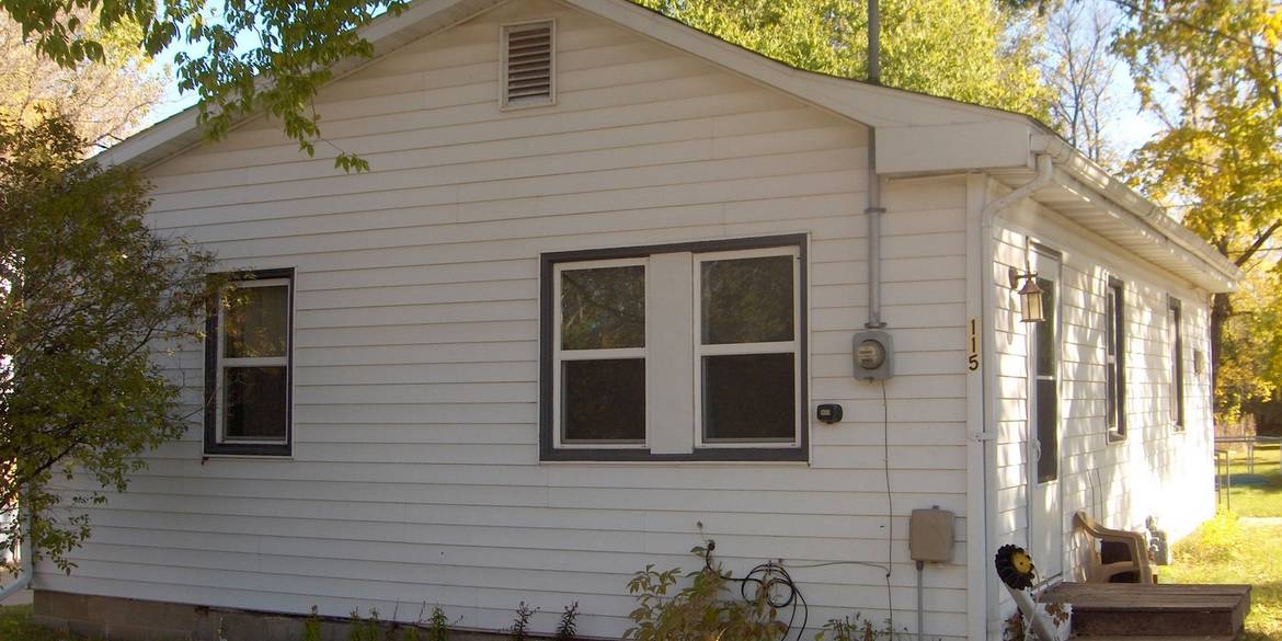 Brivity 115 N Rossman Ave Detroit Lakes, MN 56501