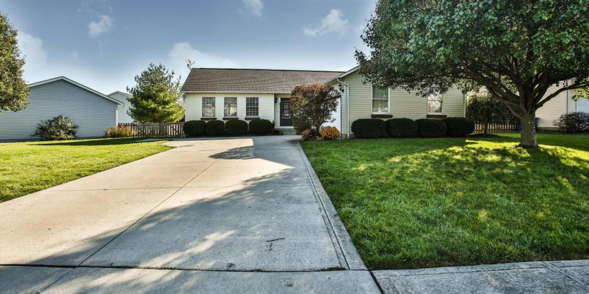 Brivity 138 Walnut Creek Drive Commercial Point, OH 43116