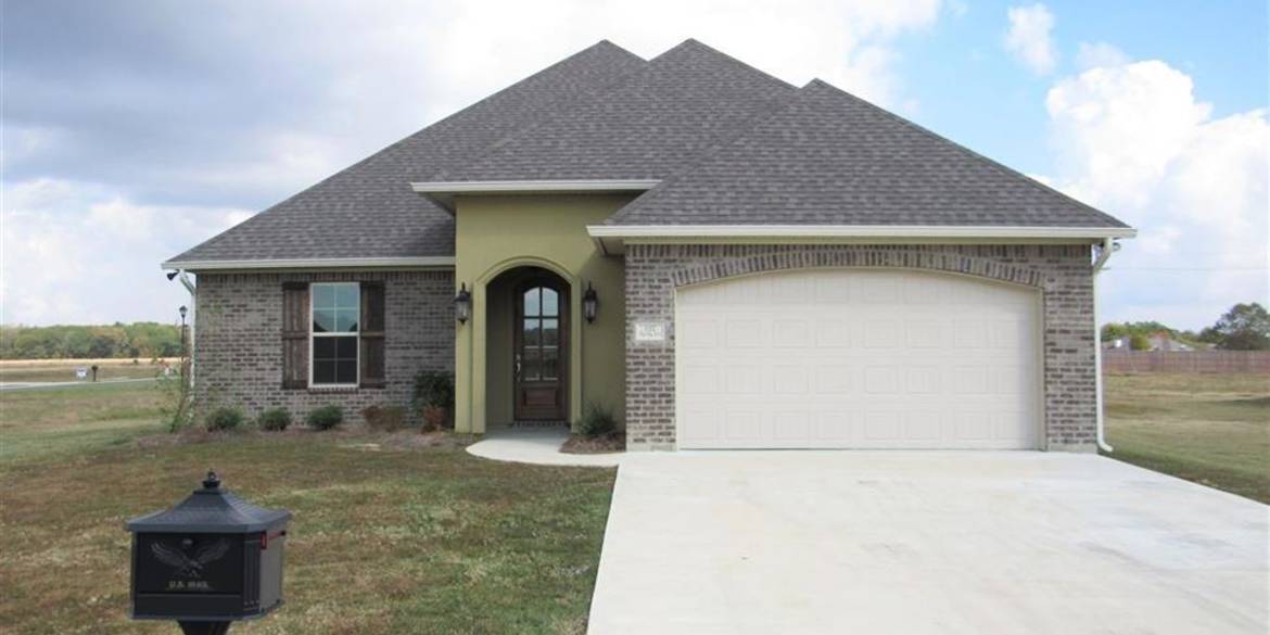 Brivity 127 Blue Sky Drive Monroe, LA 71203