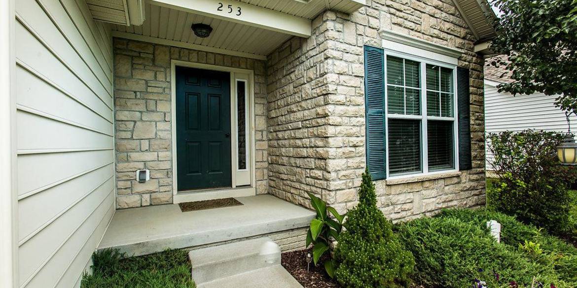 Brivity 253 Lillian Drive Pickerington, OH 43147