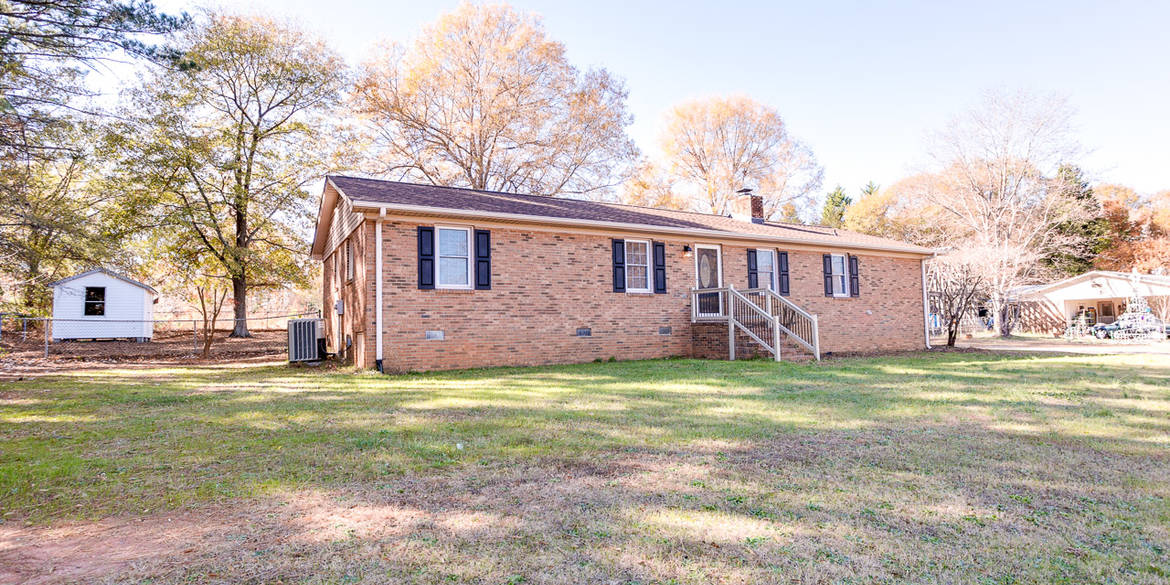 Brivity 1106 Springdale Circle Boiling Springs, SC 29316