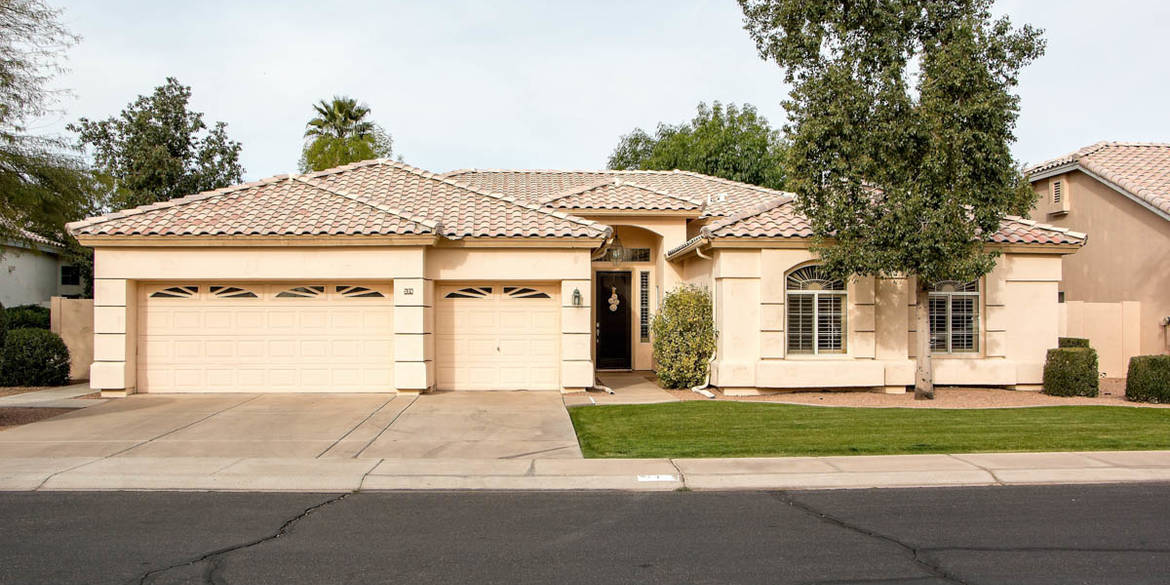 Brivity 324 S Tiago Dr Gilbert, AZ 85233