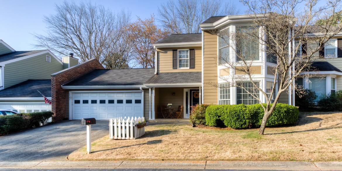 Brivity 4585 Village Oaks Ct. Dunwoody GA Atlanta, GA 30338