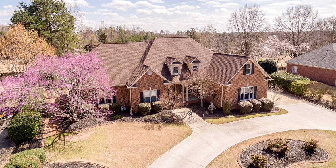 Brivity 243 River Falls Drive Duncan, SC 29334