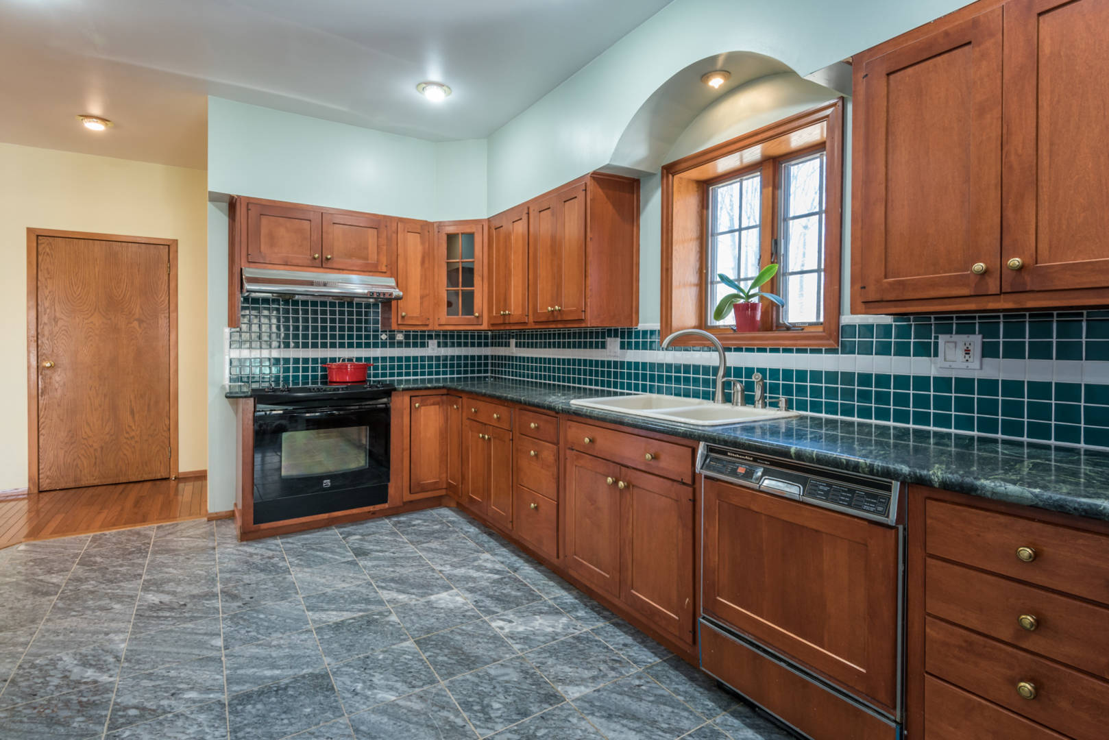 515 Woodglen Rd Lansdowne, PA 19050