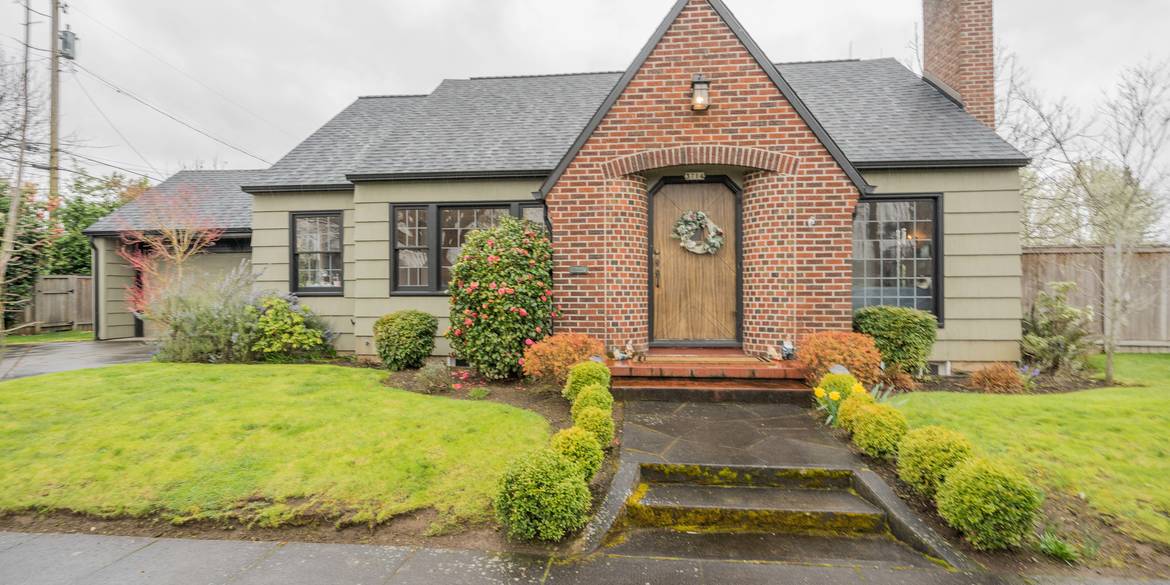 Brivity 3714 Washington ST Vancouver, WA 98660