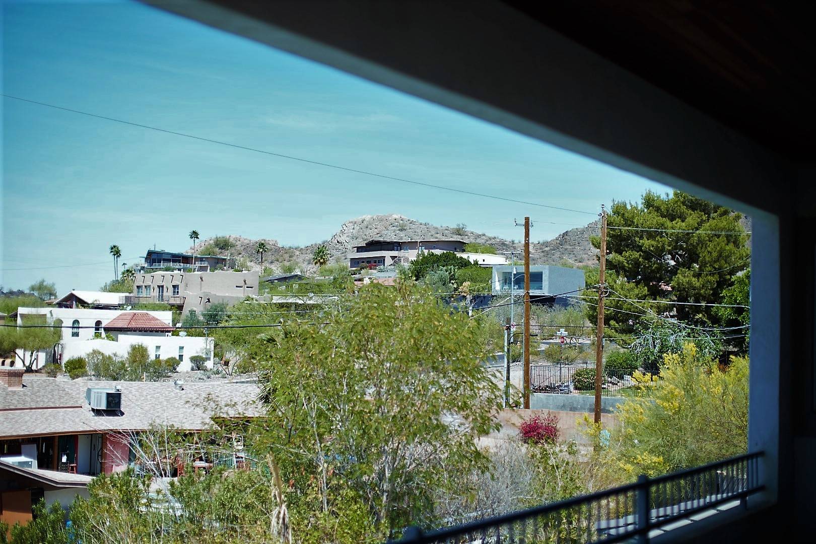 8226 N 15th Place Phoenix, AZ 85020
