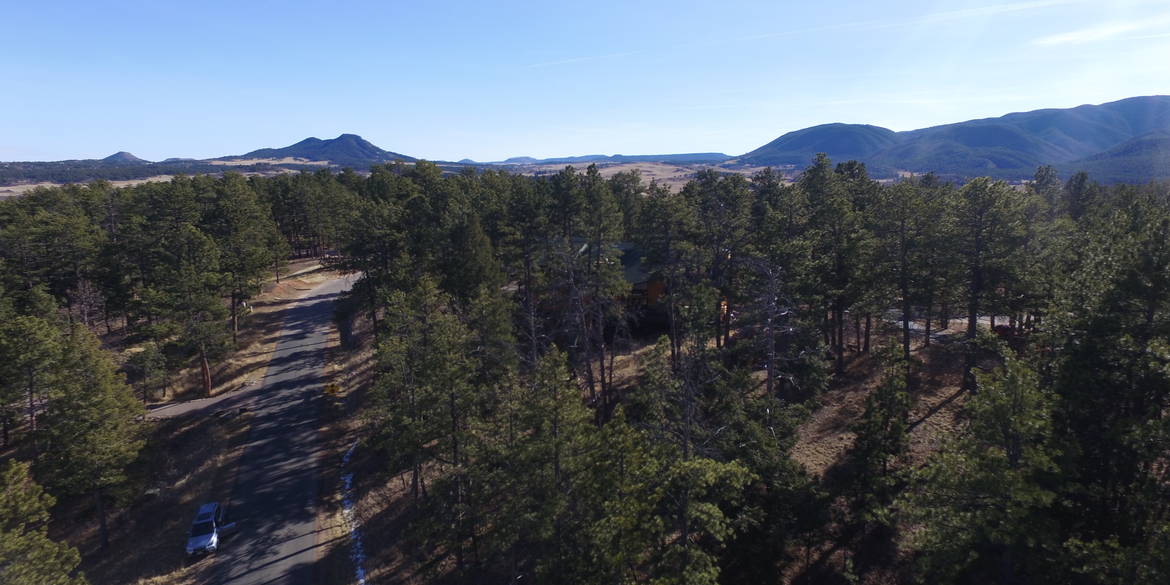 Brivity 4500 Shoshone Drive Larkspur, CO 80118