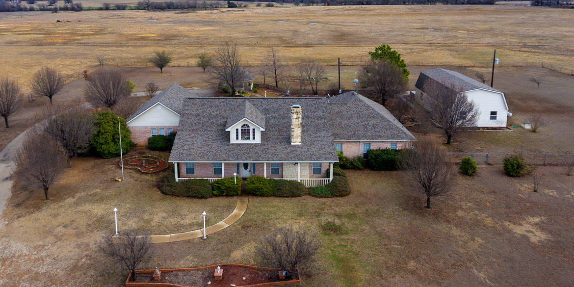 Brivity 777 CR 1660 Chico, TX 76431