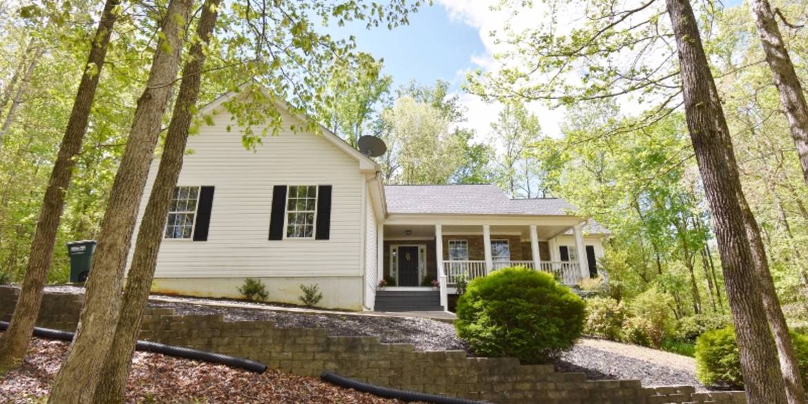 Brivity 150 Millwood Drive Commerce, GA 30529