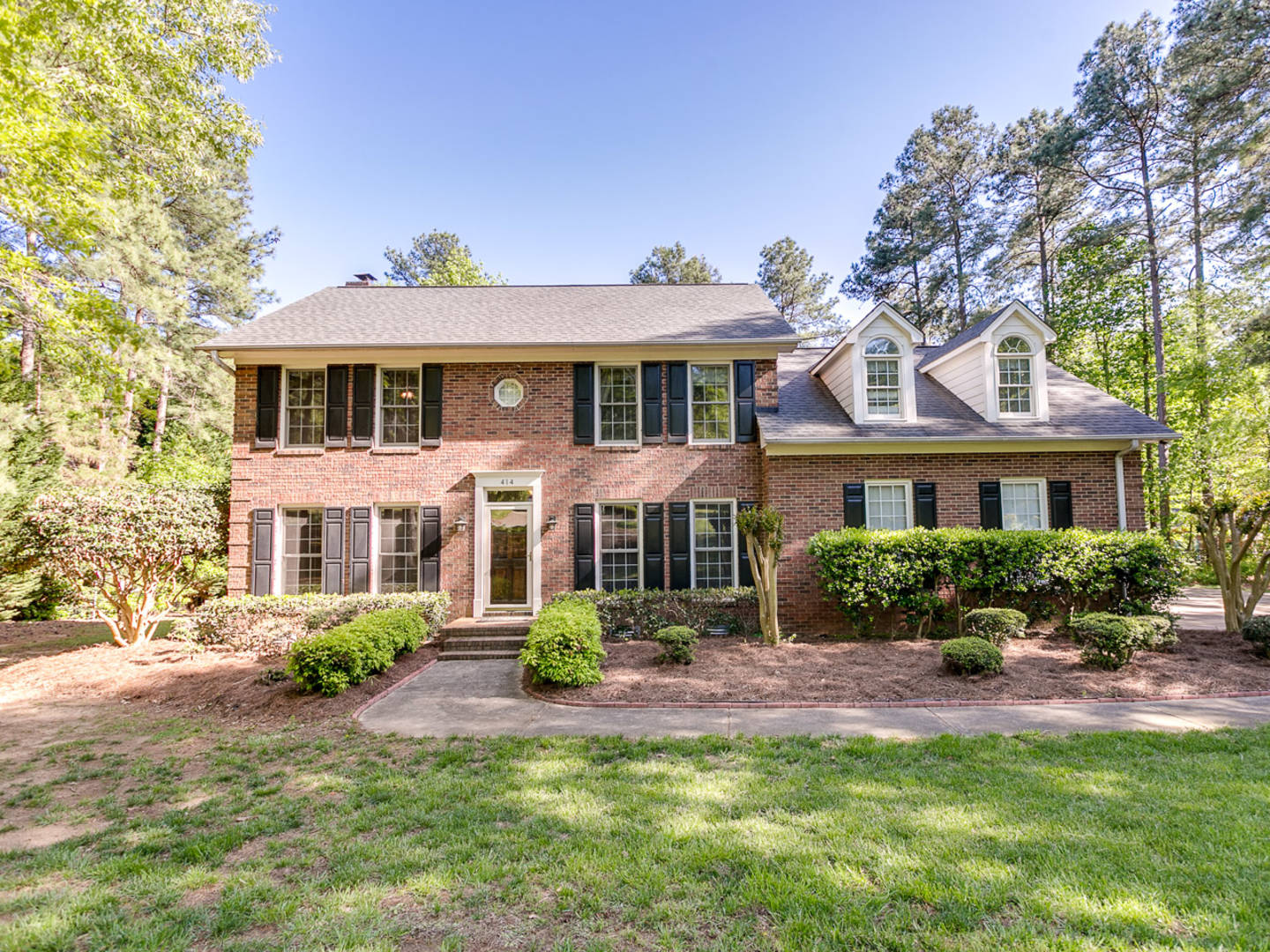 414 E. Woodbury Lane Spartanburg, SC 29301