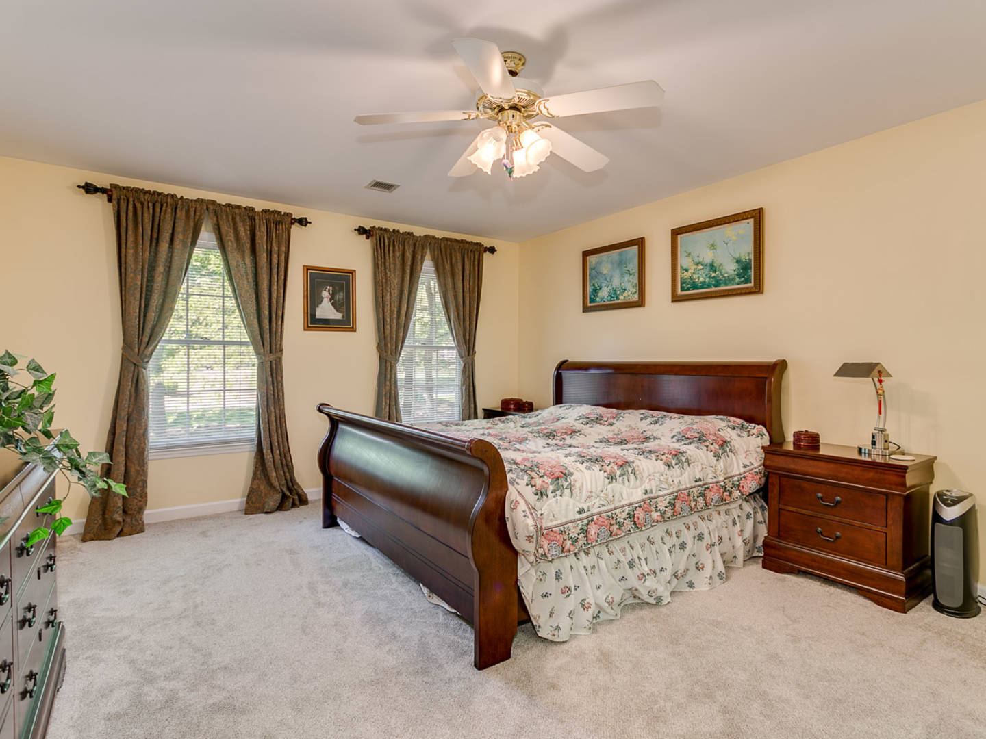 414 E. Woodbury Lane Spartanburg, SC 29301