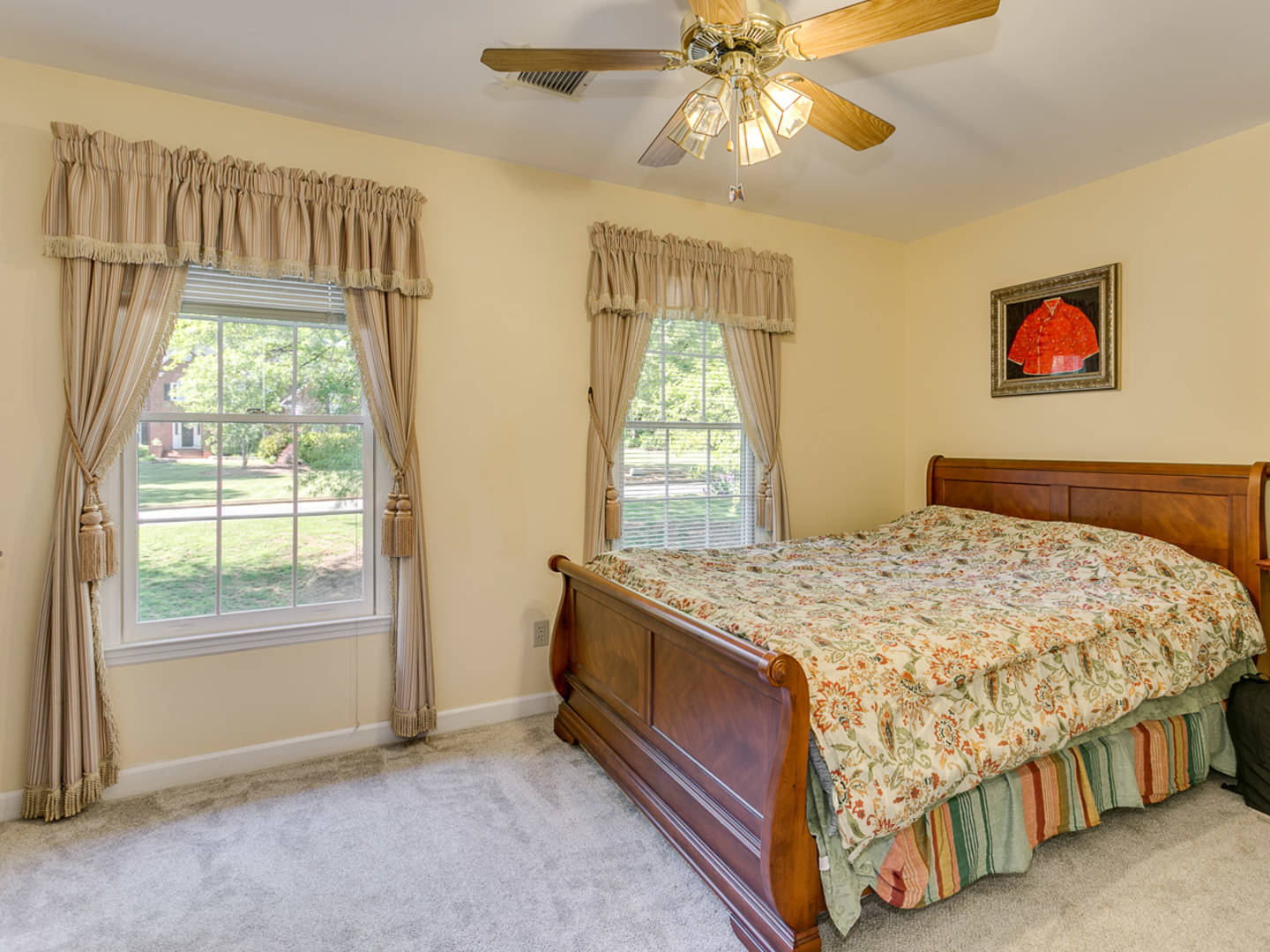 414 E. Woodbury Lane Spartanburg, SC 29301