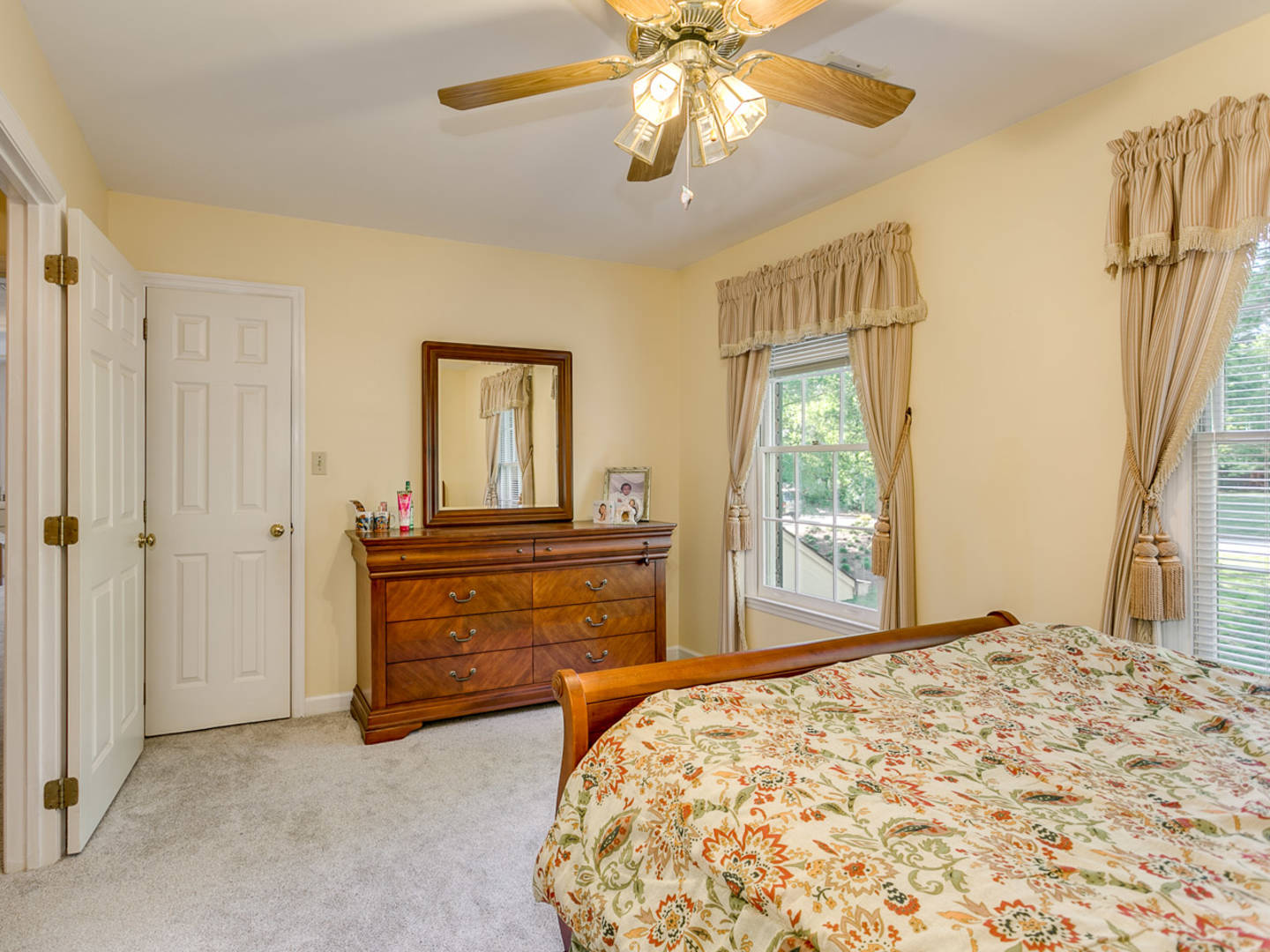 414 E. Woodbury Lane Spartanburg, SC 29301
