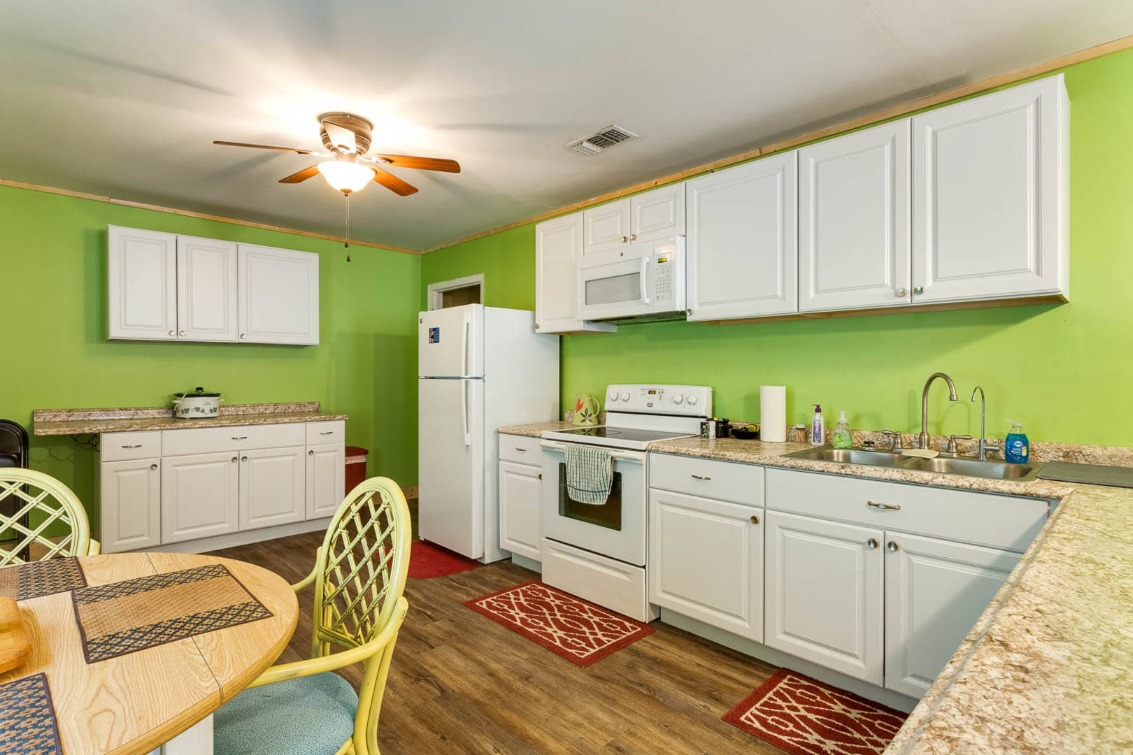 Brivity 2908 S. Stewart Road San Juan, TX 78589 Virtual Tour