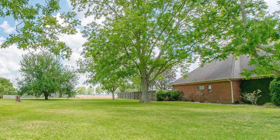 Brivity 0 Bosbyshell Ave Daphne, AL 36526