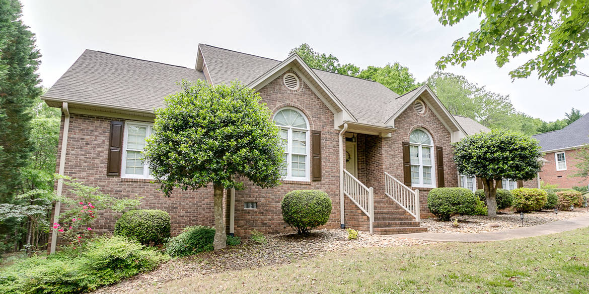 Brivity 172 W. Woodglen Road Spartanburg, SC 29301