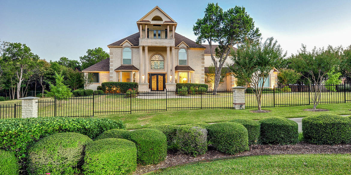 Brivity 2300 Vista Blvd Cedar Hill, TX 75104