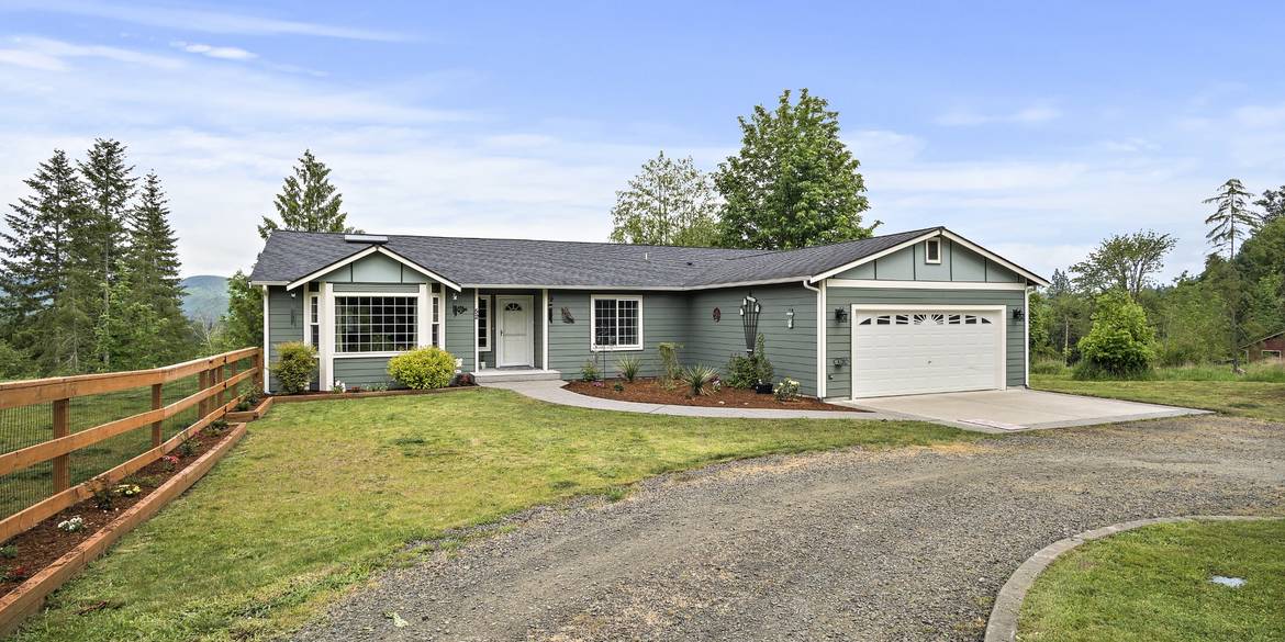 Brivity 52 Garrard Creek Rd. Oakville, WA 98568