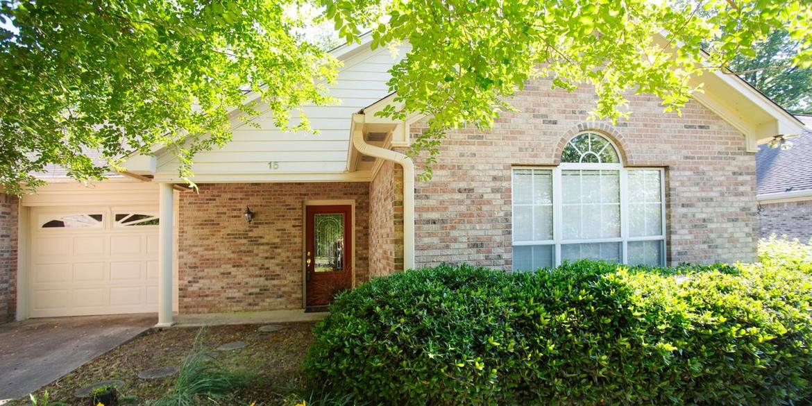 Brivity 15 Lakes Blvd Starkville, MS 39759