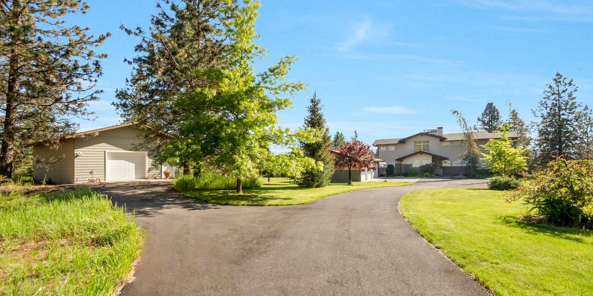 Brivity 22012 N Perry St. Spokane , WA 99005