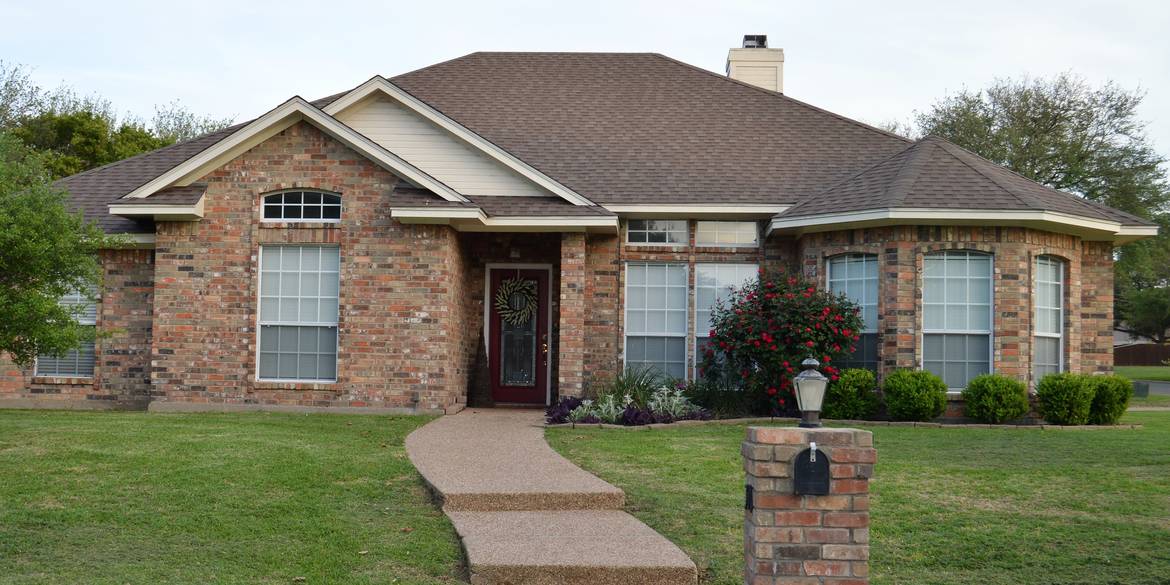 Brivity 301 Whispering Meadows Hewitt, TX 76643