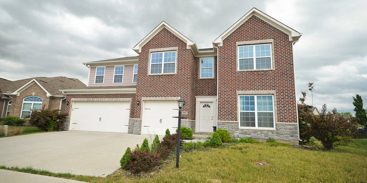 Brivity 6189 Silver Maple Way Zionsville, IN 46077