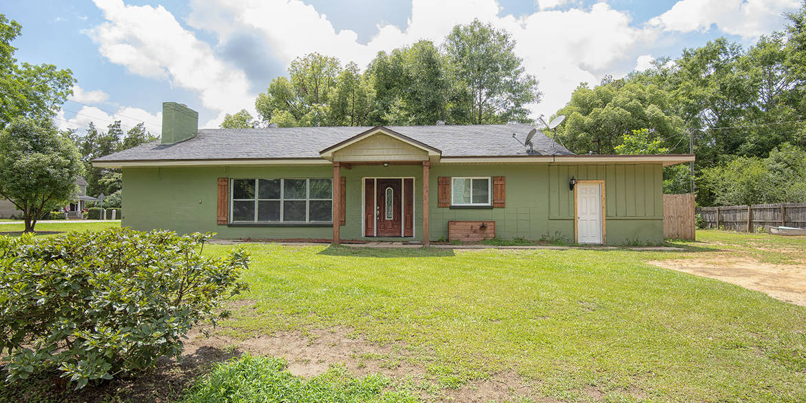 Brivity 22005 1st Street Silverhill, AL 36576