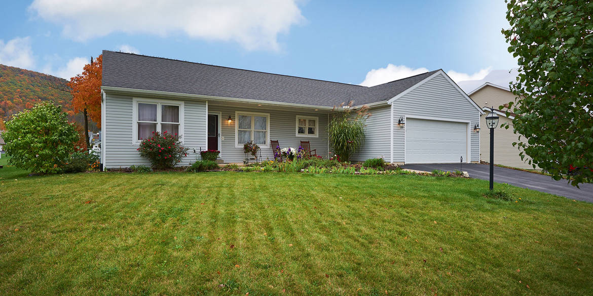 Brivity 209 Wiltshire Drive Bellefonte, PA 16823