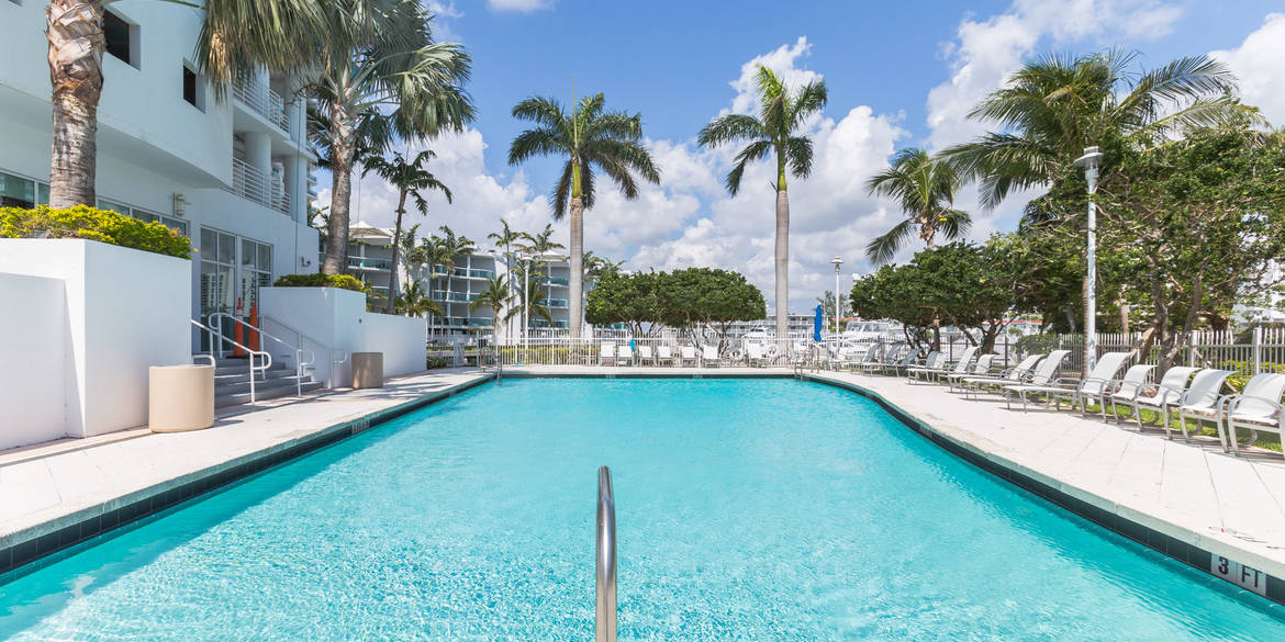 Brivity 7910 Harbor Island Dr 708 North Bay Village , FL 33141