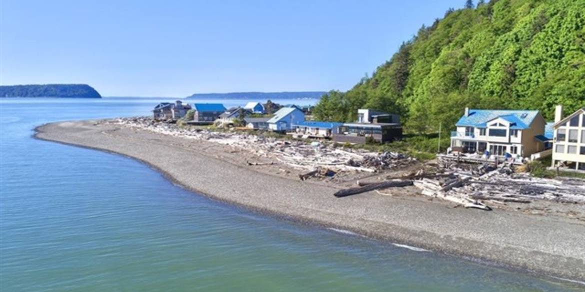 Brivity 24 N Sandpoint Hat Island, WA 98206