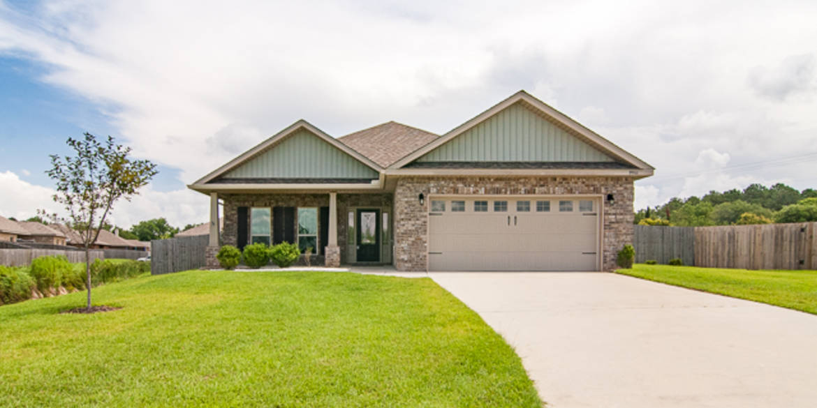 Brivity 9944 Summer Woods Cir Mobile, AL 36695