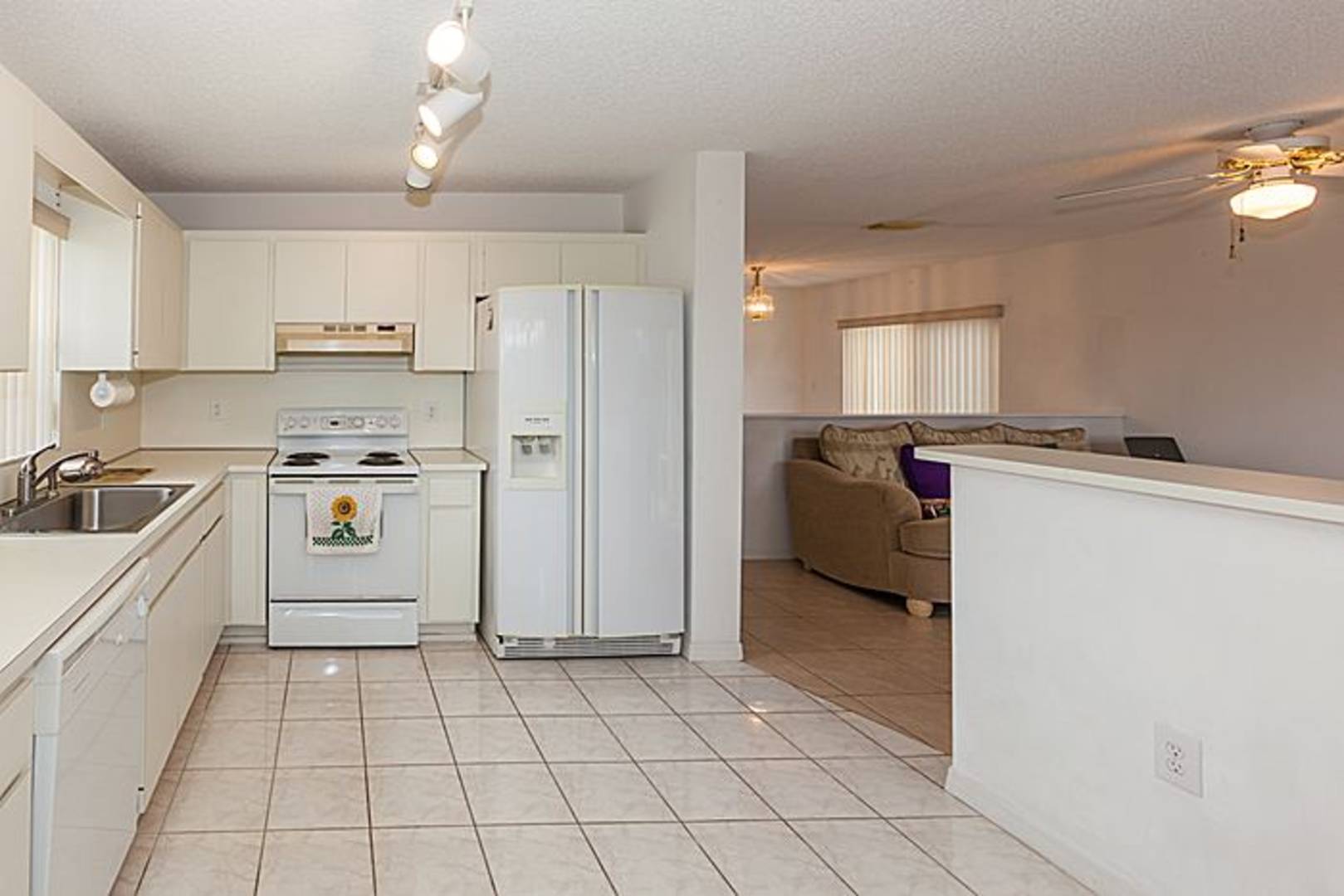 661 SW 176TH AVE Hollywood, FL 33029