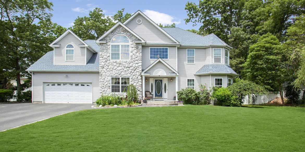 Brivity 59 Justin Circle Port Jefferson Station, NY 11776