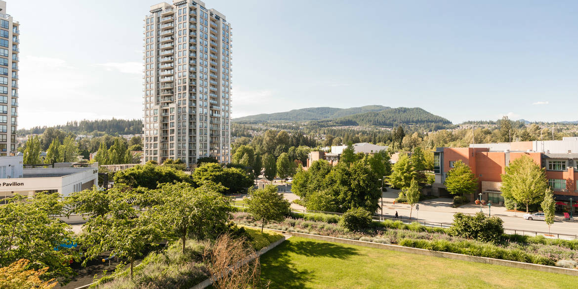 Brivity 5103007 Glen Drive, Coquitlam, BC V3B0L8