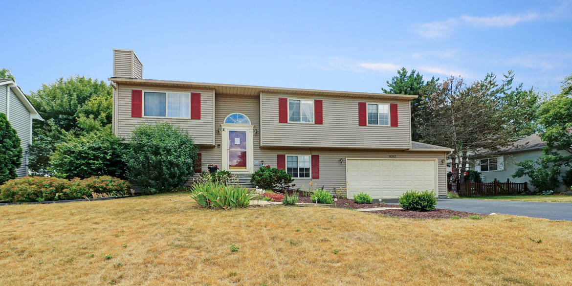 Brivity 9067 Wildwood lake Dr Whitmore Lake, MI 48189