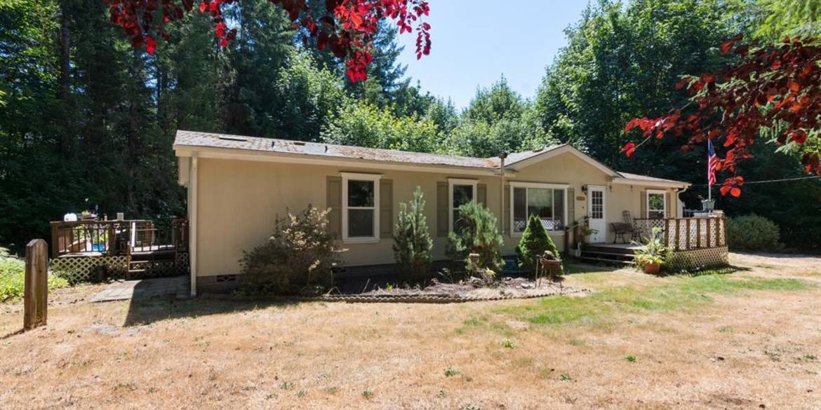 Brivity 431 NE Tahuya River Drive, Tahuya, WA 98588